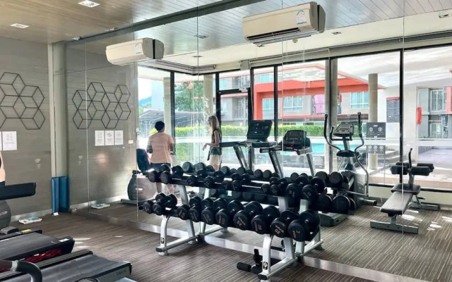 Top Floor One Br Apartment Between Patong hkt City