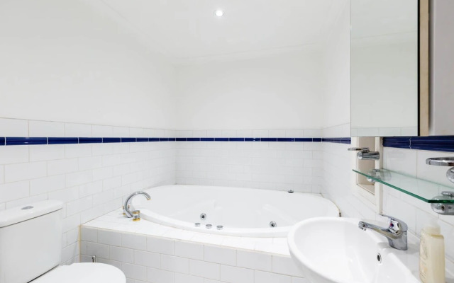 HELENA, 2BDR Fitzroy House