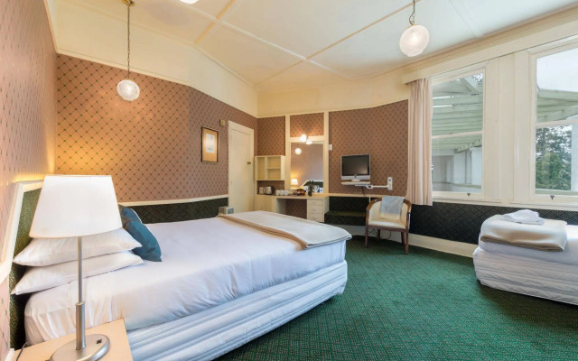 Waitomo Caves Hotel
