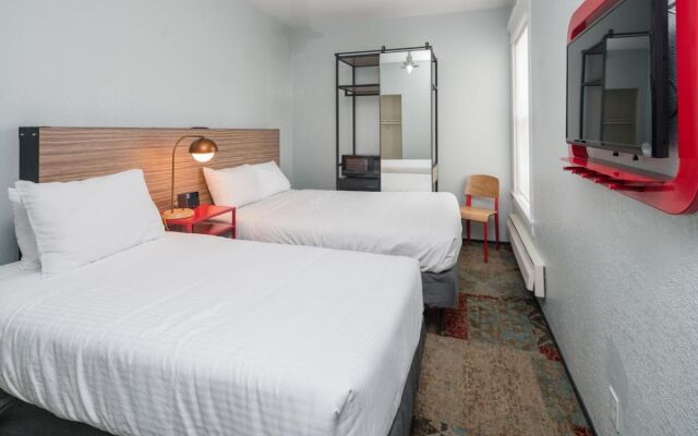 Minna Hotel