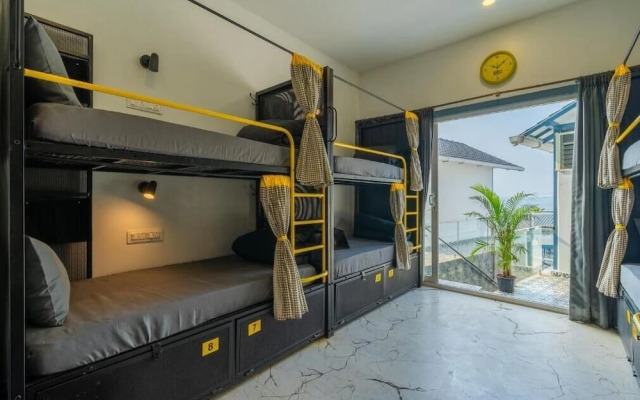 The Hosteller Goa, Mandrem