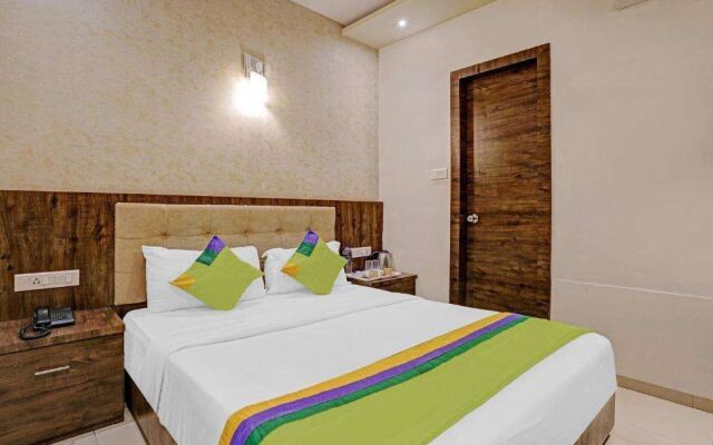 Itsy By Treebo - BKC Mannat
