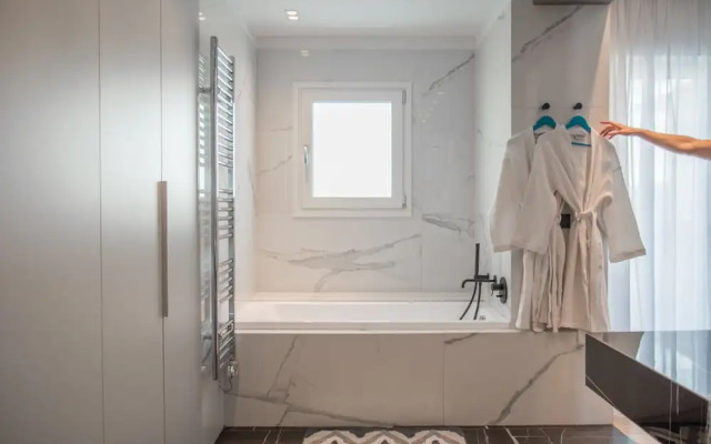 Pinacota Suites Athens