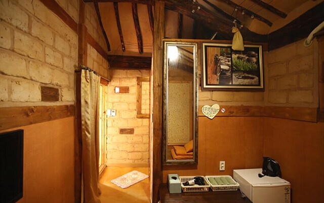 Jeonju Damso Pension