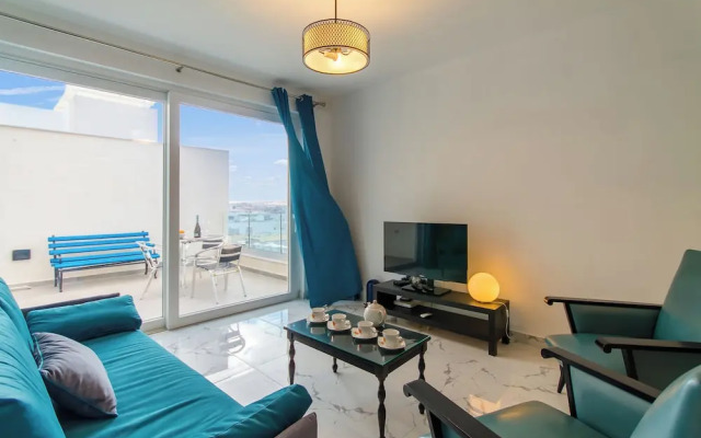 Sunny Penthouse Modern 2 bdr - Sliema