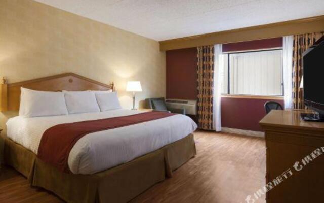 Ramada by Wyndham Toms River