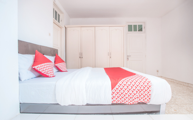 Super OYO 332 Residence G17 Kemang