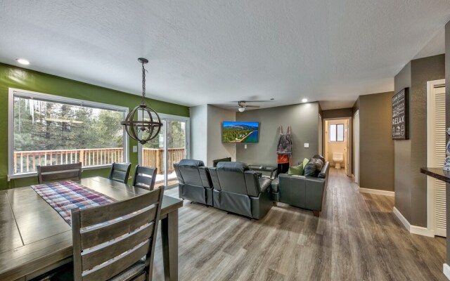 1418s The Skyline Retreat 3 Bedroom Home by Redawning