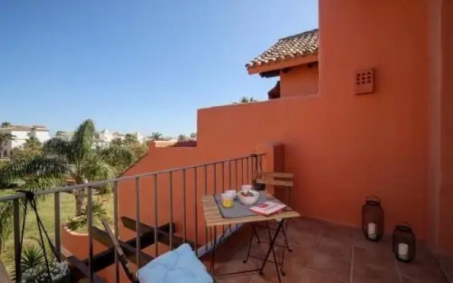 Sotoserena Tropical Flat- sleeps4