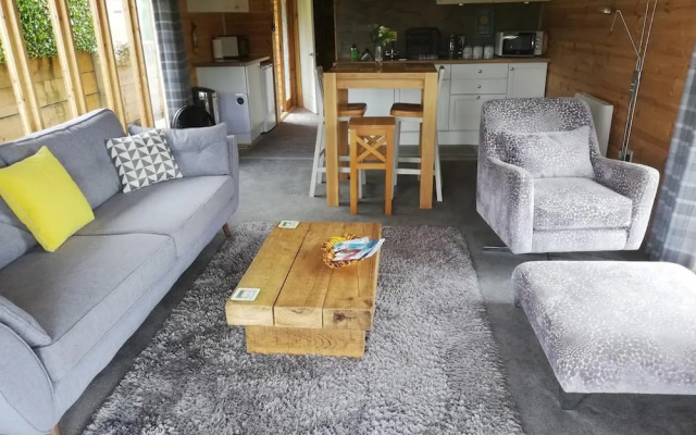 Peaceful Cabin in Skegby -sleeps2- Firer Pit