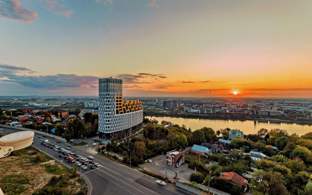 2ROOMS (2РУМС) на улице Максима Горького