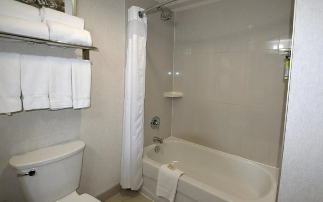 Holiday Inn Express & Suites Ottawa East - Orleans by IHG