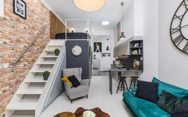 Industrial studio w/AC by Danube, Margaret island