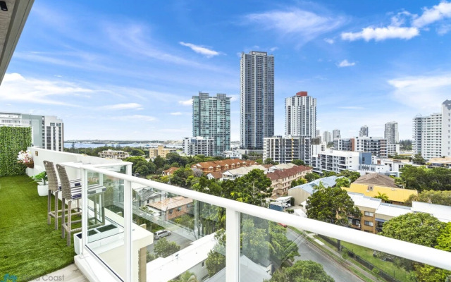Marquee Penthouse - GCLR