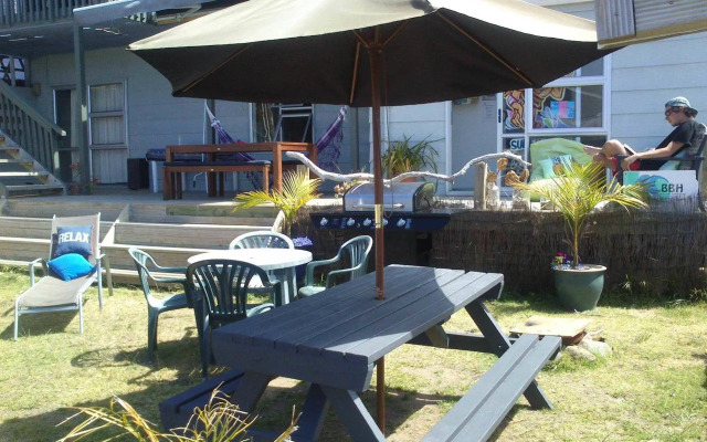 Surf N Stay Whangamata