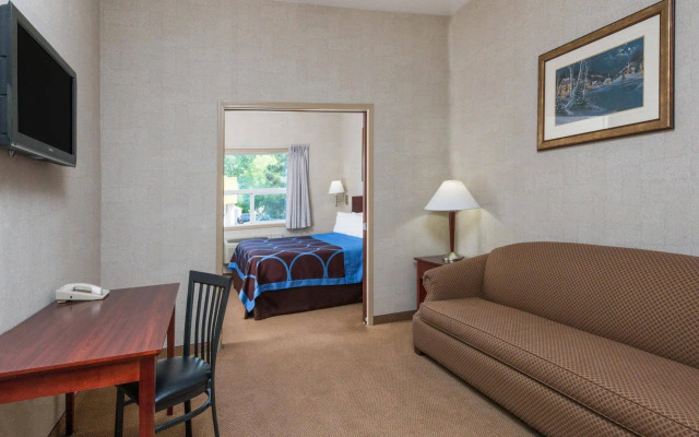 Park Hill Inn & Suites