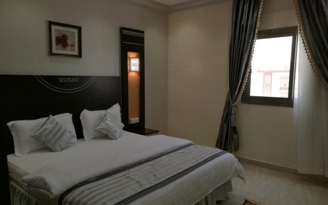 Al Ezzah Palace Hotel Suites