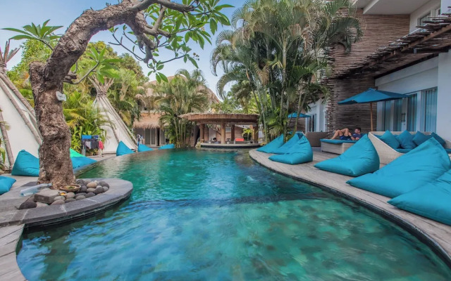 The Green Room Seminyak - Hostel
