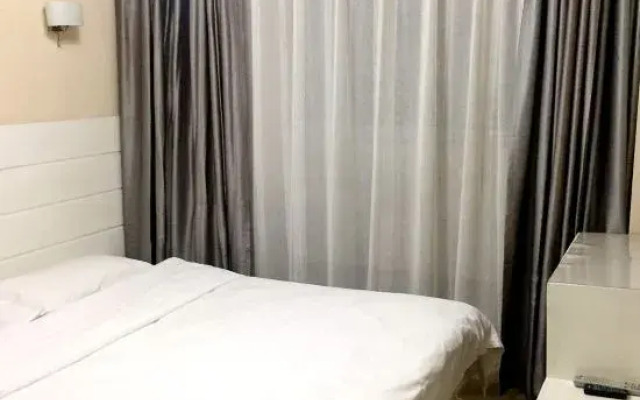 Home Huayi Hotel(Changchun East Bridge)