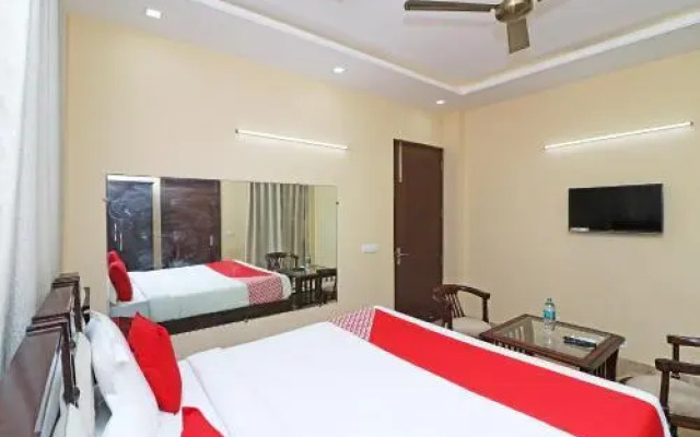 Hotel Lotus Inn by OYO Rooms