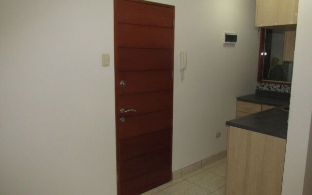Kangaroo Wasi Airport Bed & Breakfast