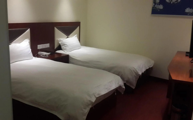 Yanrui Hotel