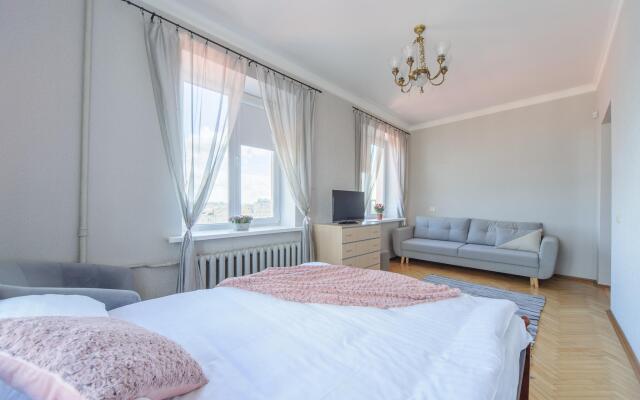 Apartments on Independence Avenue 42
