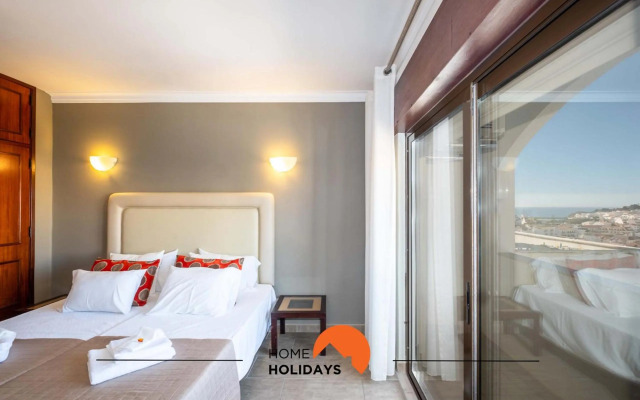 #018 Old Town Center Beach 2 min Walk