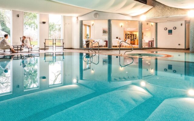Lakeside Hotel & Spa