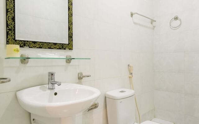 OYO 143 The K9 Central Hotel