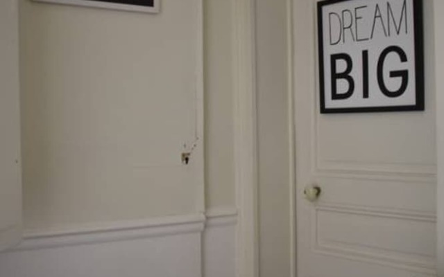 1 Bedroom Apartment Near Porte De Versailles
