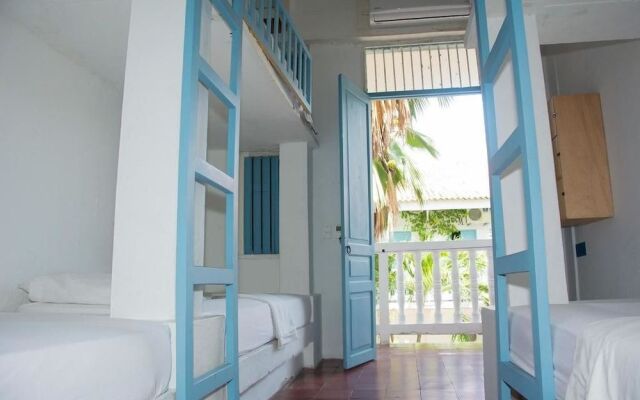 Media Luna Hostel Cartagena