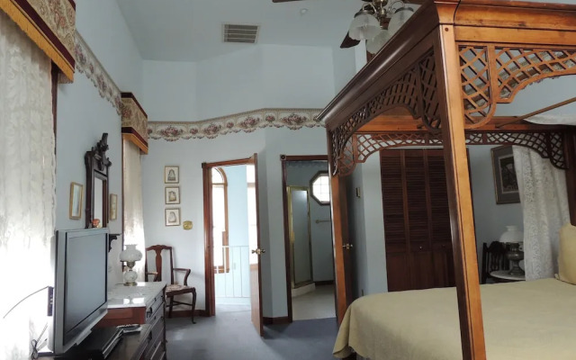 John Wesley Inn & Carriage House