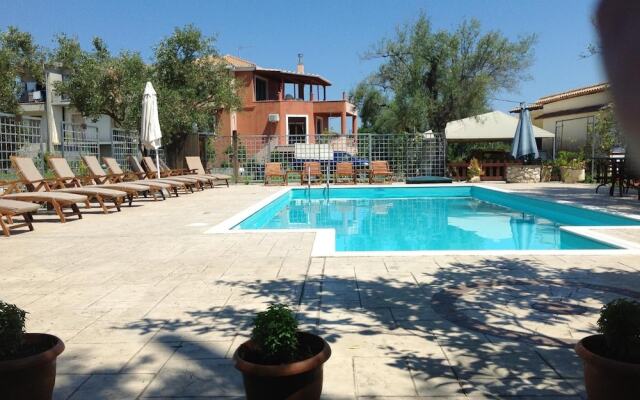 Avra Hotel