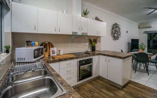 ZEN HIDEAWAY - Cozy 2BR Modern Unit