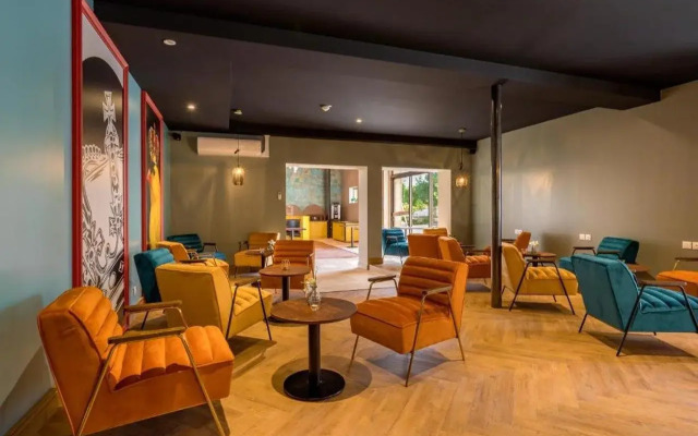 Ibis Styles Dijon Sud Domaine De Beauregard 21600 Longvic