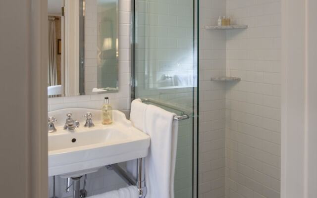 The 1770 House Restaurant & Inn