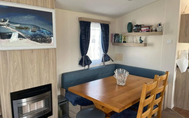 Budget 3 Bedroom Caravan With Decking at Heacham