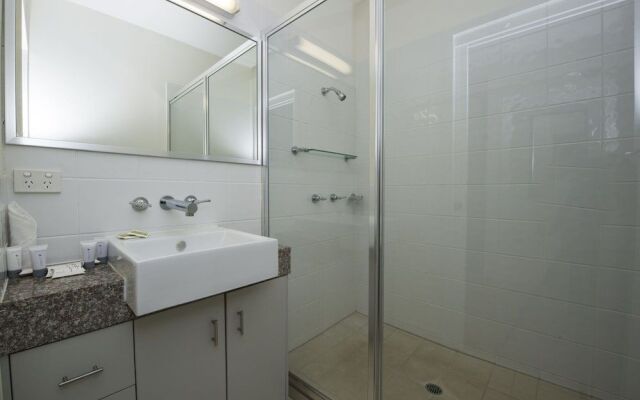 Beachside Apartment 13