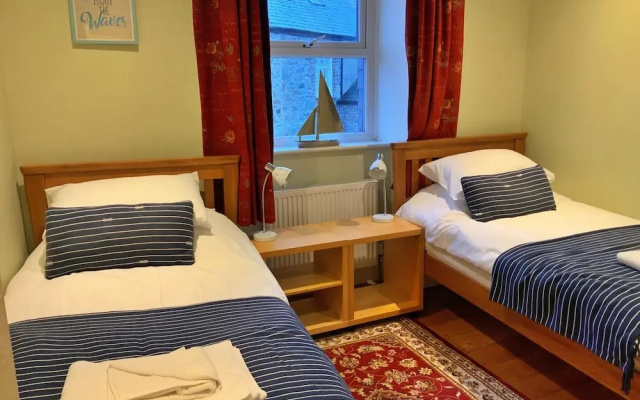 Apartment in Beaumaris With Snowdonia Views