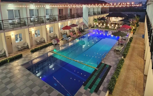 Casa Blu Hotel & Resort