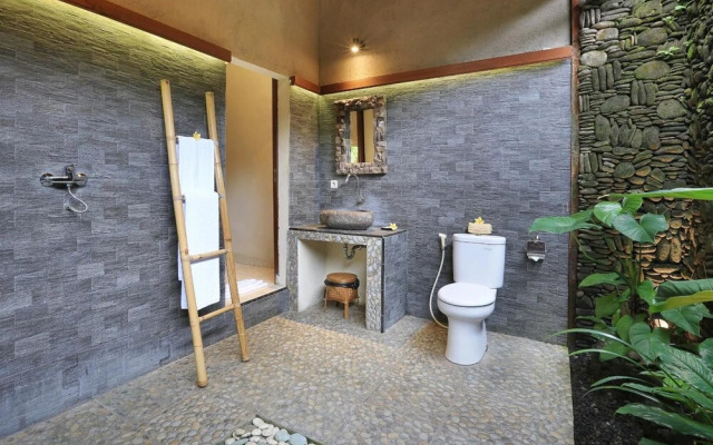 The Alus Cottages
