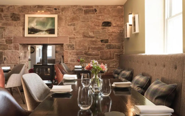 Pentonbridge Inn