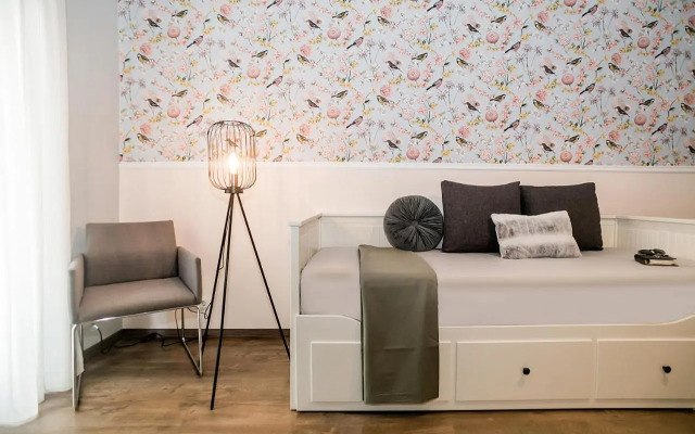 B12 new & modern seafront apartment