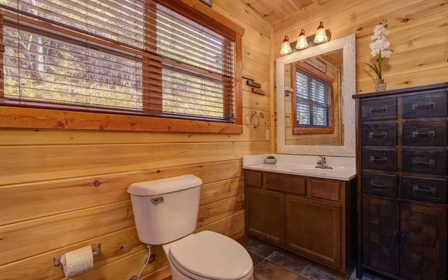 Mountain Romance 1 Bedroom 1 Bathroom Home