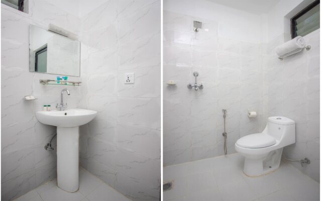 OYO 139 Hotel Sujata Inn