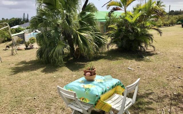 Maison de 4 chambres a Saint Francois a 300 m de la plage avec vue sur la mer piscine privee et jardin clos