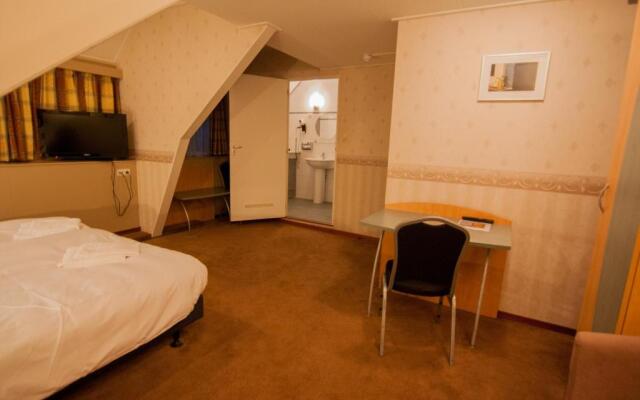 Hotel Bom