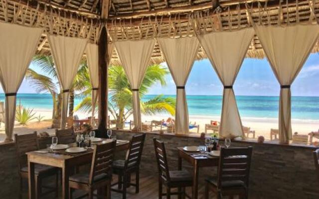 White Dream Lodge & Restaurant