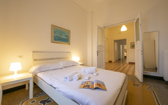 I Marinai - In The City Of Genoa